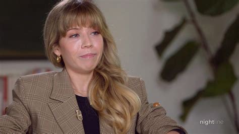 Video Jennette McCurdy shares the stories behind memoir “I’m。